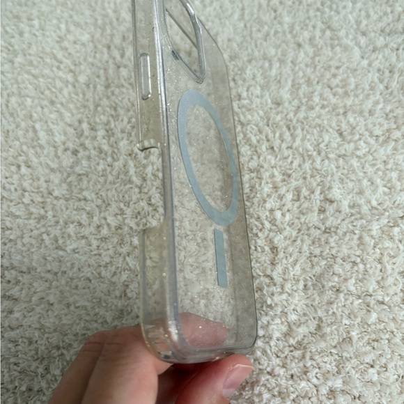 iPhone 16 clear shimmer MagSafe case - Picture 2 of 4